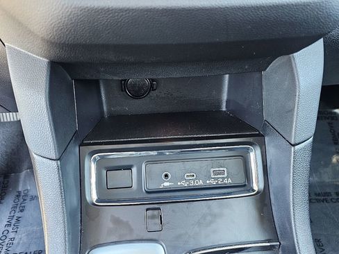 Certified 2024 Subaru Ascent Premium w/ Convenience Package image 29