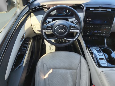 Certified 2024 Hyundai Tucson Limited FWD image 12