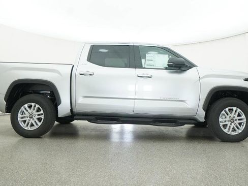 New 2026 Toyota Tundra SR5 AWD/4WD image 33