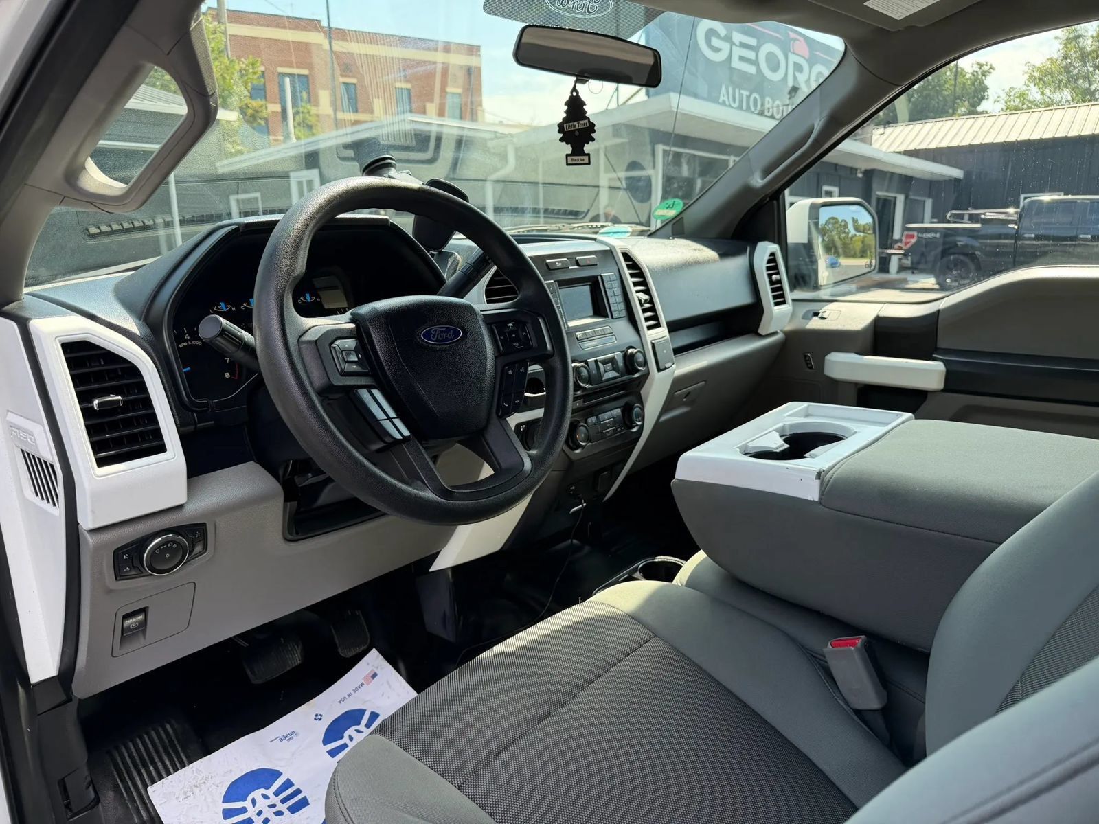 Used 2016 Ford F150 XL w/ Equipment Group 101A Mid RWD image 11