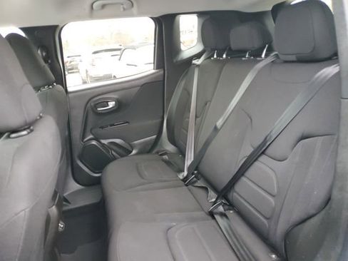 Used 2021 Jeep Renegade Latitude image 25