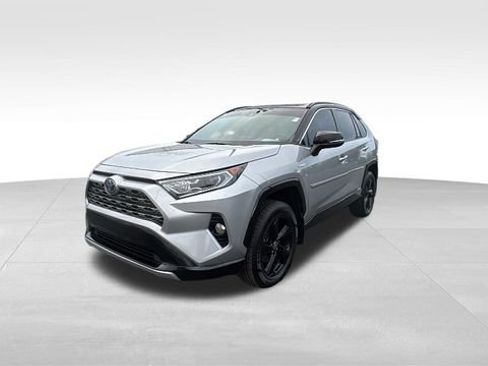 Used 2021 Toyota RAV4 XSE image 2