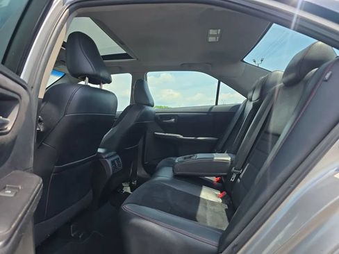 Used 2015 Toyota Camry XSE FWD image 37