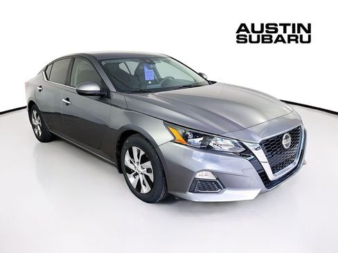 Used 2022 Nissan Altima 2.5 S image 1