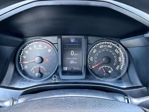 Used 2019 Toyota Tacoma SR AWD/4WD image 26