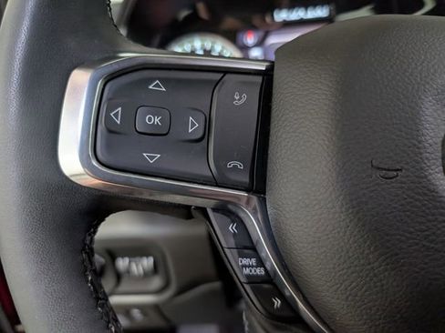 Used 2025 RAM 1500 Laramie AWD/4WD image 19