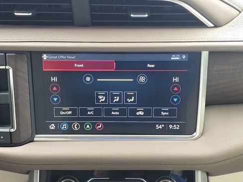 Used 2021 GMC Yukon XL Denali w/ Denali Premium Package image 43