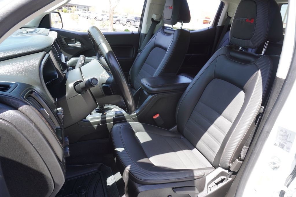 Used 2021 GMC Canyon AT4 w/ Driver Alert Package AWD/4WD image 15