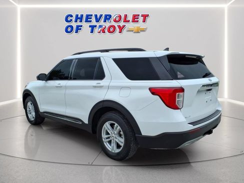 Used 2021 Ford Explorer XLT w/ Equipment Group 202A AWD/4WD image 5