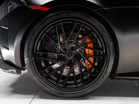 Used 2016 McLaren 570S Coupe RWD image 30