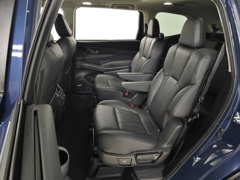 Used 2025 Subaru Ascent Bronze Edition AWD/4WD image 37