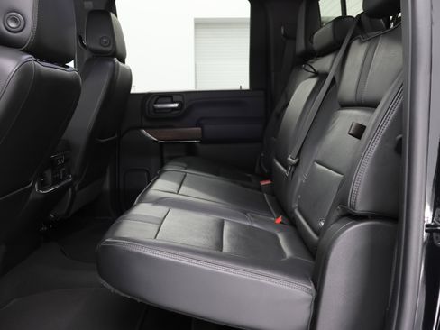 Used 2021 Chevrolet Silverado 2500 High Country w/ Z71 Off-Road Package image 9