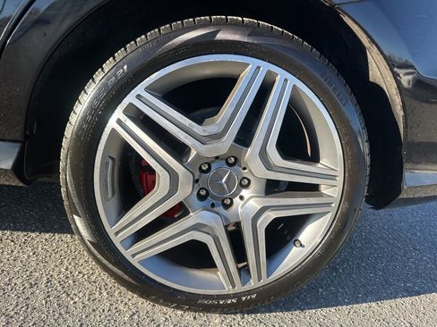 Used 2015 Mercedes-Benz ML 63 AMG 4MATIC image 30