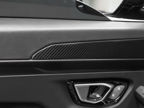 Used 2022 Lamborghini Urus image 73