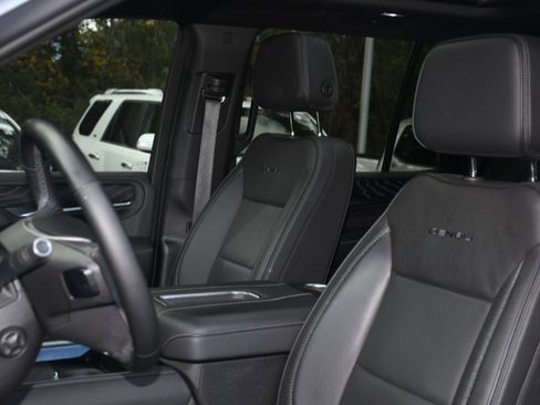 Used 2023 GMC Yukon Denali w/ Max Trailering Package image 12