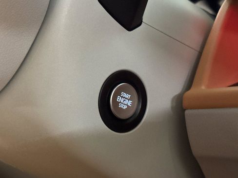 New 2025 Volkswagen ID. Buzz 1st Edition image 22