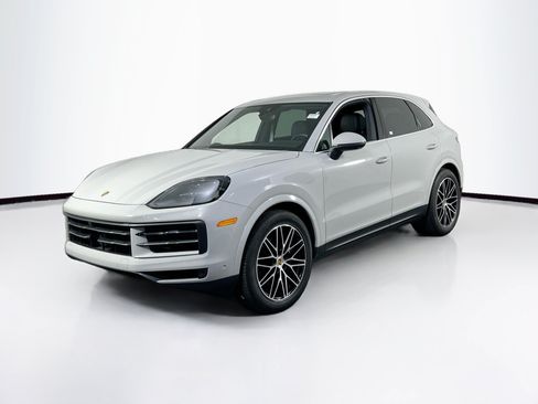 Used 2024 Porsche Cayenne AWD/4WD image 1