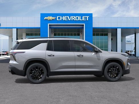 New 2026 Chevrolet Traverse LT w/ Midnight/Sport Edition FWD image 5