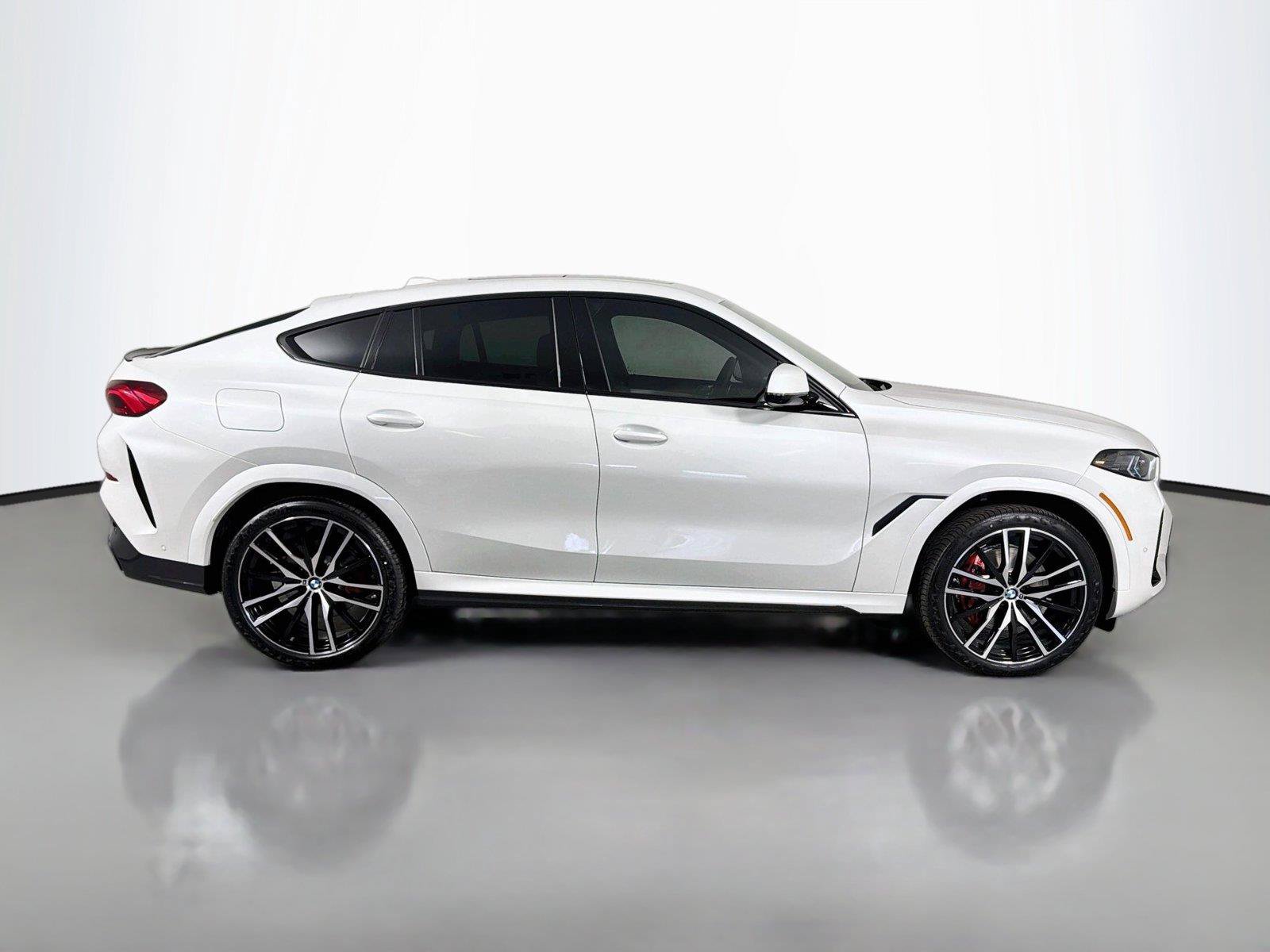 New 2027 BMW X6 xDrive40i AWD/4WD image 4