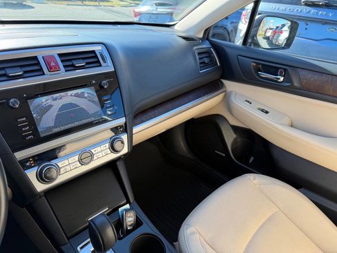 Used 2016 Subaru Outback 2.5i Limited image 21