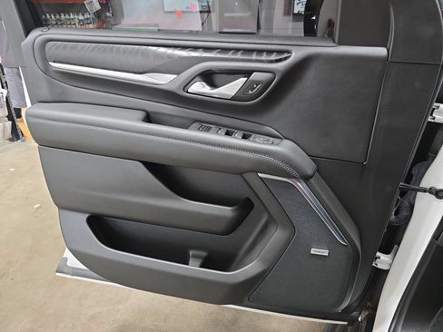 Used 2022 GMC Yukon XL Denali AWD/4WD image 30