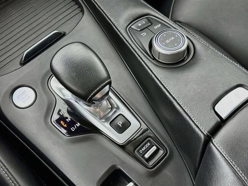 Used 2021 INFINITI QX50 Luxe FWD image 18