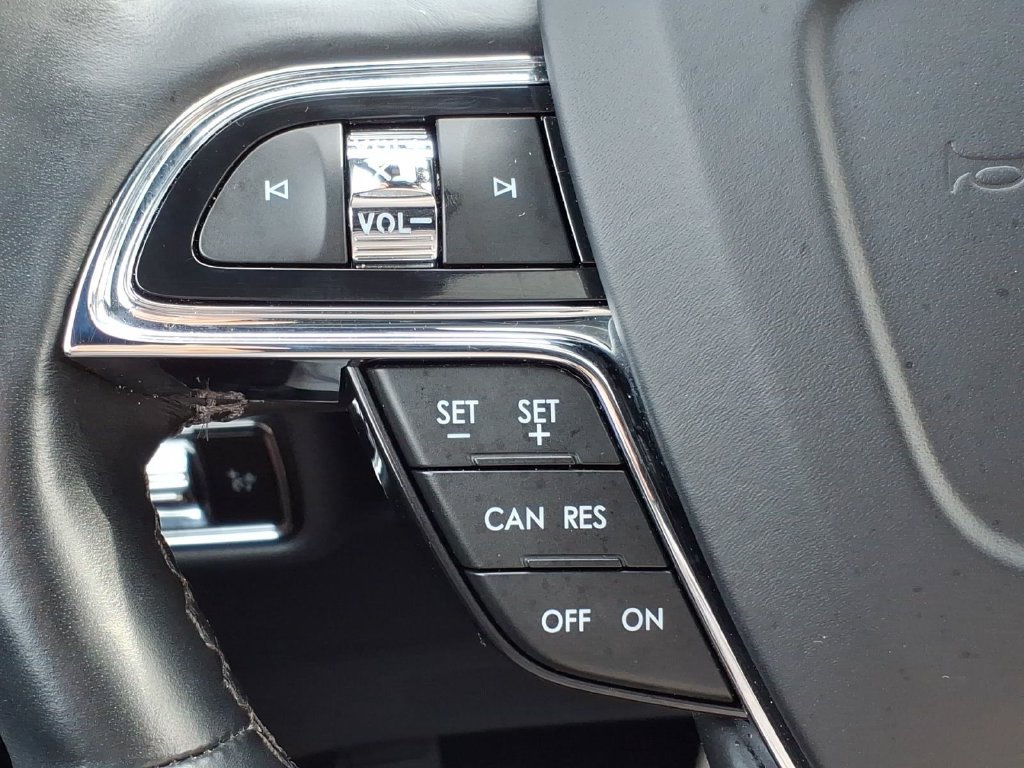 Certified 2023 Lincoln Nautilus Reserve AWD/4WD image 24