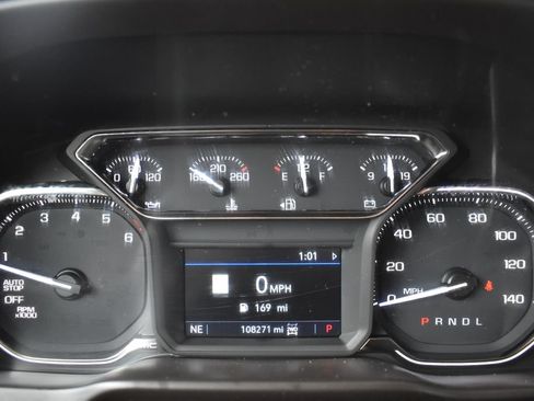 Used 2019 GMC Sierra 1500 SLT w/ SLT Premium Plus Package AWD/4WD image 17