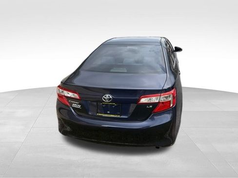Used 2014 Toyota Camry LE FWD image 27