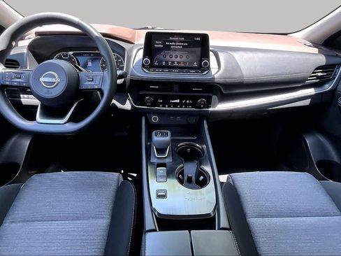 Certified 2023 Nissan Rogue SV FWD image 15