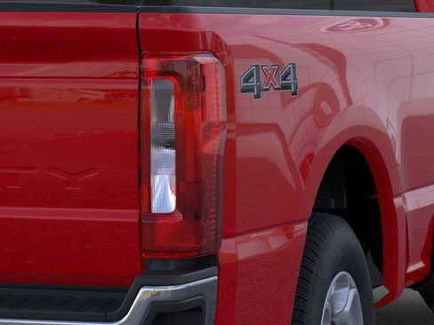 New 2026 Ford F350 XLT image 21