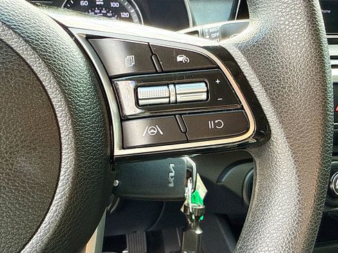 Used 2024 Kia Forte LXS FWD image 35