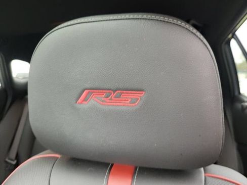 Used 2024 Chevrolet Trax RS w/ Sunroof Package FWD image 11
