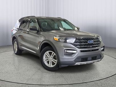 Certified 2021 Ford Explorer XLT w/ Equipment Group 202A