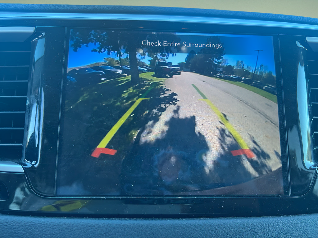 Used 2020 Chrysler Pacifica Touring-L Plus FWD image 27