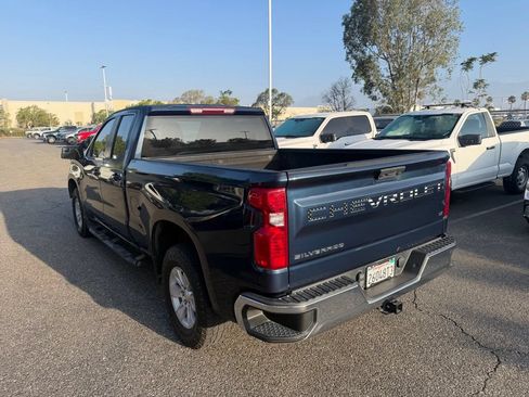 Used 2022 Chevrolet Silverado 1500 LT w/ Protection Package RWD image 4
