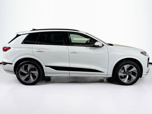 New 2025 Audi Q6 e-tron Premium Plus image 4