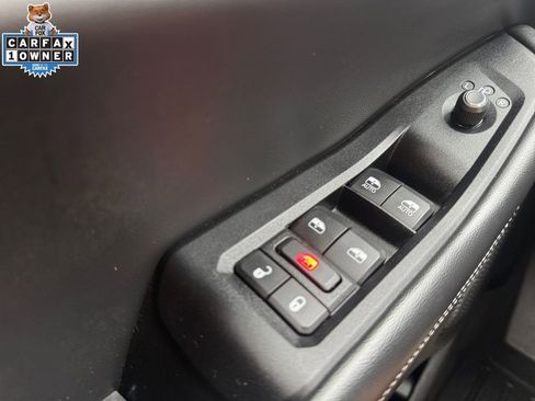 Used 2023 Jeep Grand Cherokee Limited w/ Black Appearance Package AWD/4WD image 28