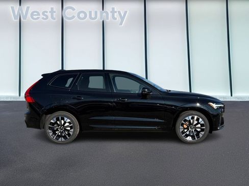 New 2026 Volvo XC60 B5 Plus w/ Climate Package image 2