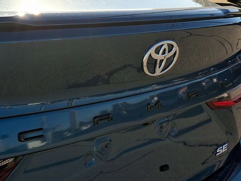 Used 2025 Toyota Camry SE image 29