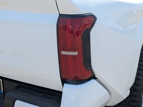 Used 2024 Toyota Tacoma SR5 AWD/4WD image 11