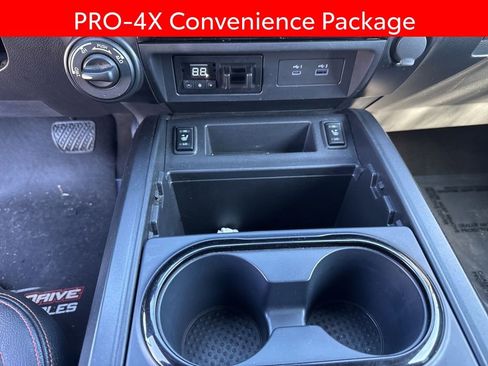 Used 2021 Nissan Titan PRO-4X w/ Pro-4x Convenience Package image 7