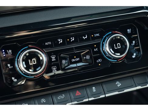 New 2026 GMC Sierra 1500 AT4 image 29