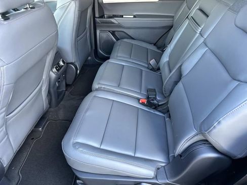 New 2026 Ford Explorer Active w/ Active Comfort Package image 28