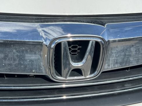 Used 2016 Honda Accord Sport image 10