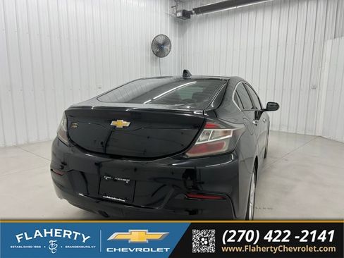 Used 2017 Chevrolet Volt LT w/ Comfort Package FWD image 3