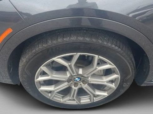 Used 2020 BMW X7 xDrive40i w/ Premium Package AWD/4WD image 7