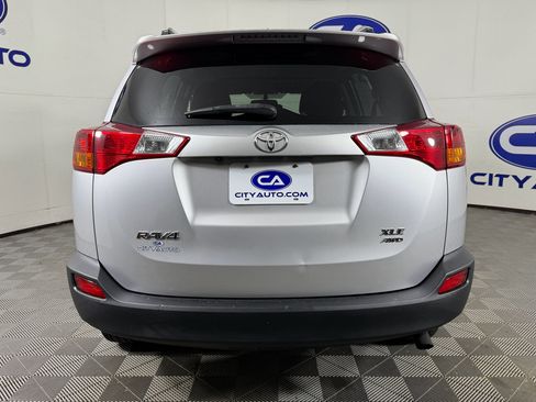Used 2015 Toyota RAV4 XLE image 7