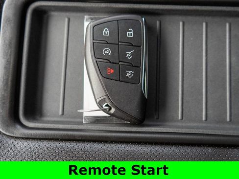 Used 2022 GMC Yukon AT4 w/ Technology Package image 31