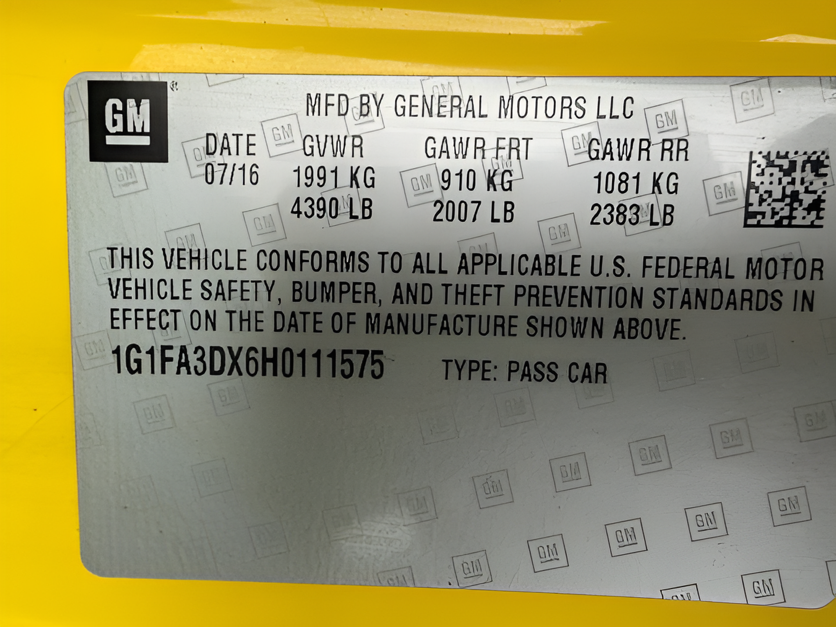 Used 2017 Chevrolet Camaro LT RWD image 27